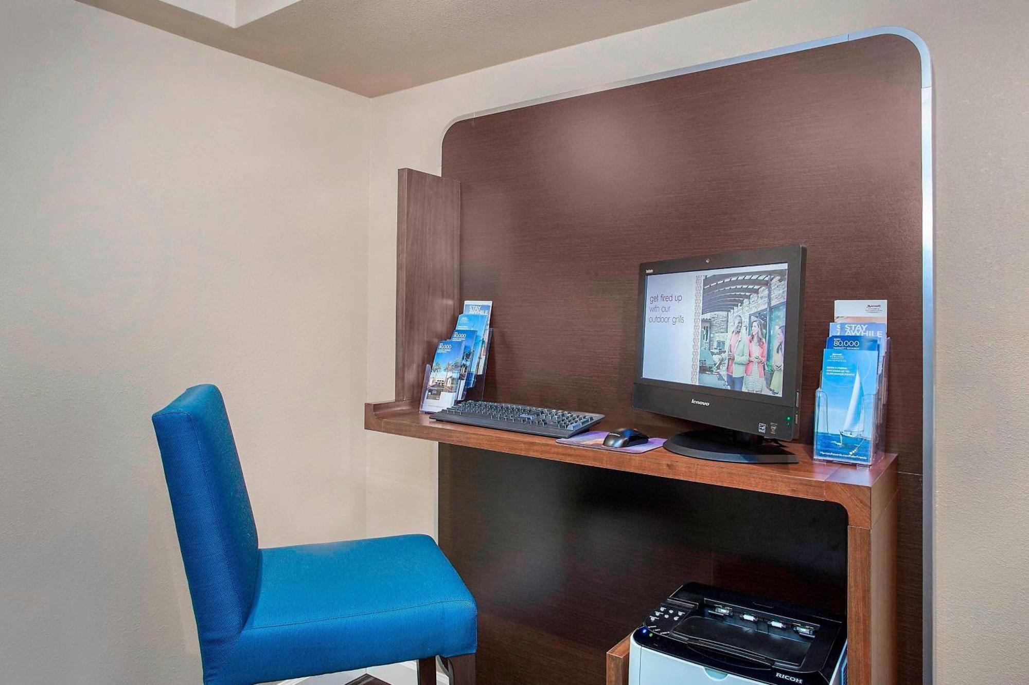 Towneplace Suites Knoxville Cedar Bluff Екстериор снимка